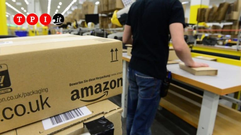 Dipendente Amazon a TPI: “Lavoriamo senza guanti e mascherine. L’azienda non fa nulla per proteggerci”